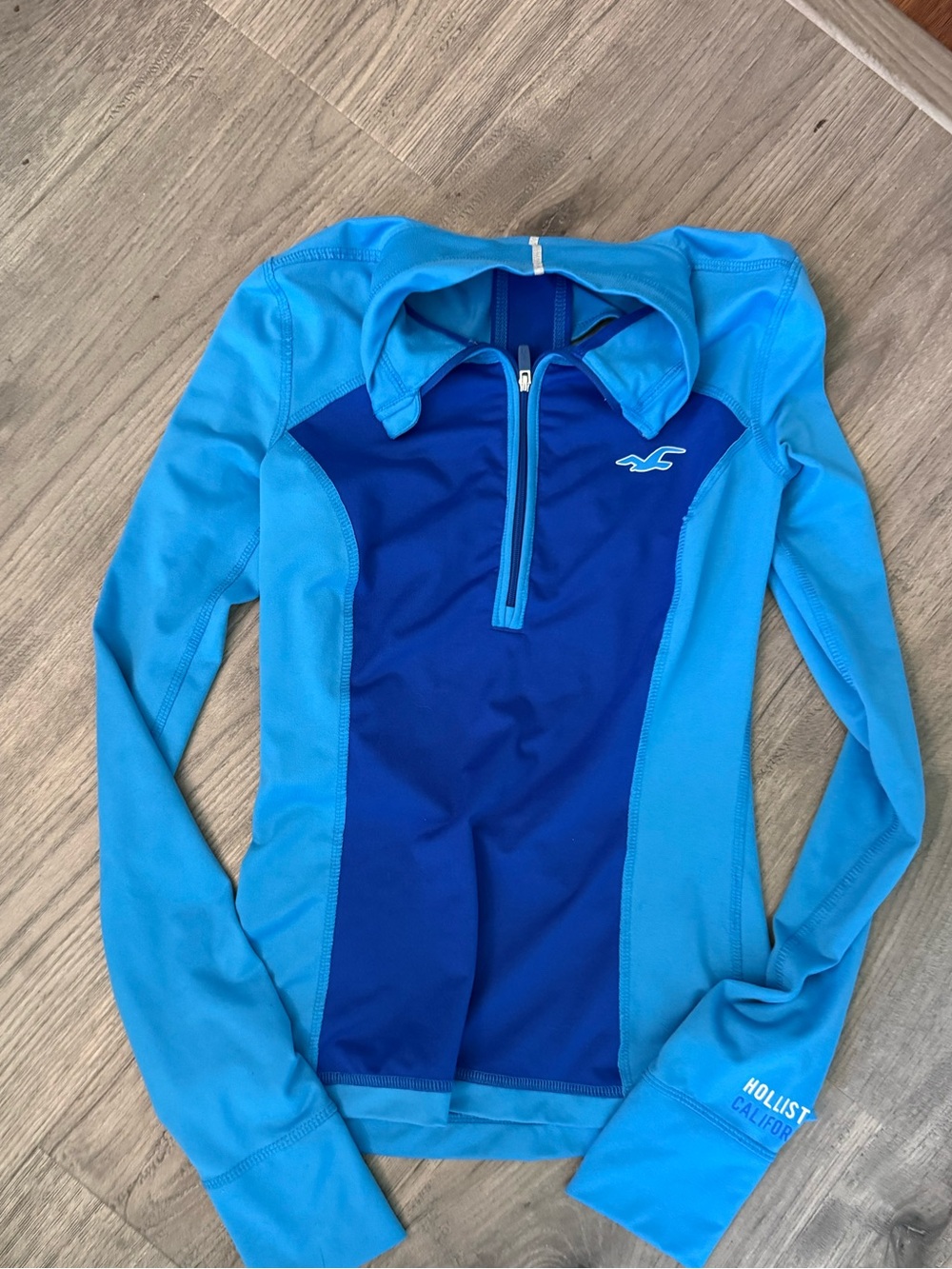 Hollister Sport Two-Tone Blue Zip Front Rash Guard